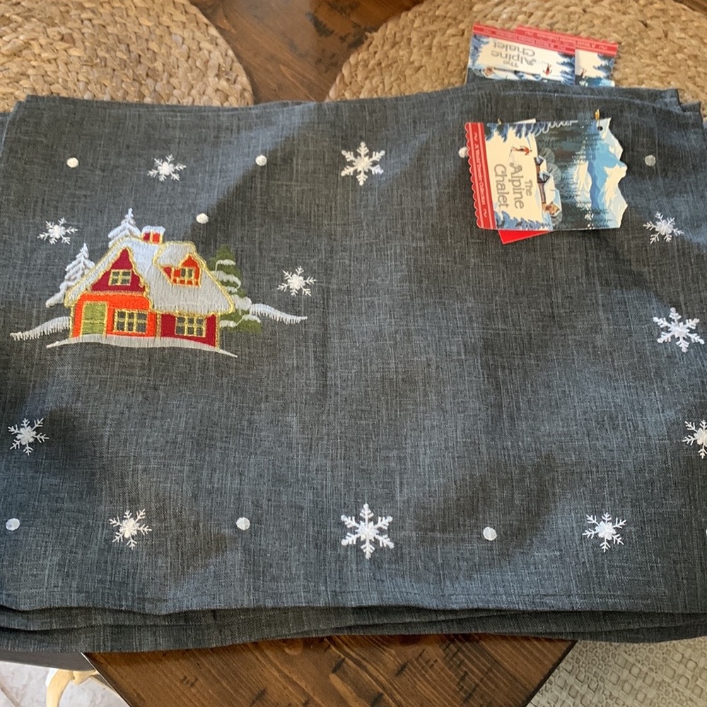 12 NEW Christmas Winter Placemats World Traveler Alpine Chalet